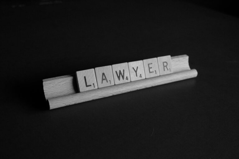 Factors to consider when choosing a lawyer